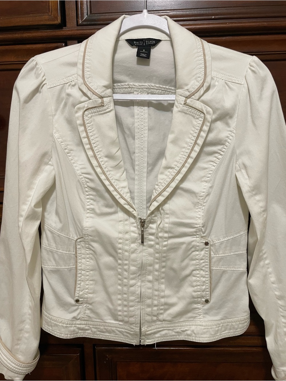 White House Black Market Zip-Front Tailored Blazer SIZE 8- FITS SMALL
